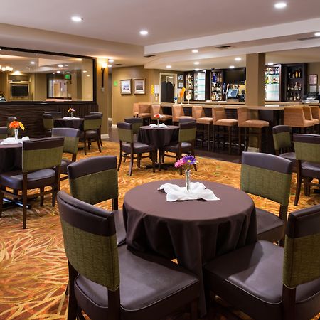 Holiday Inn Dublin - Pleasanton By Ihg Exterior photo