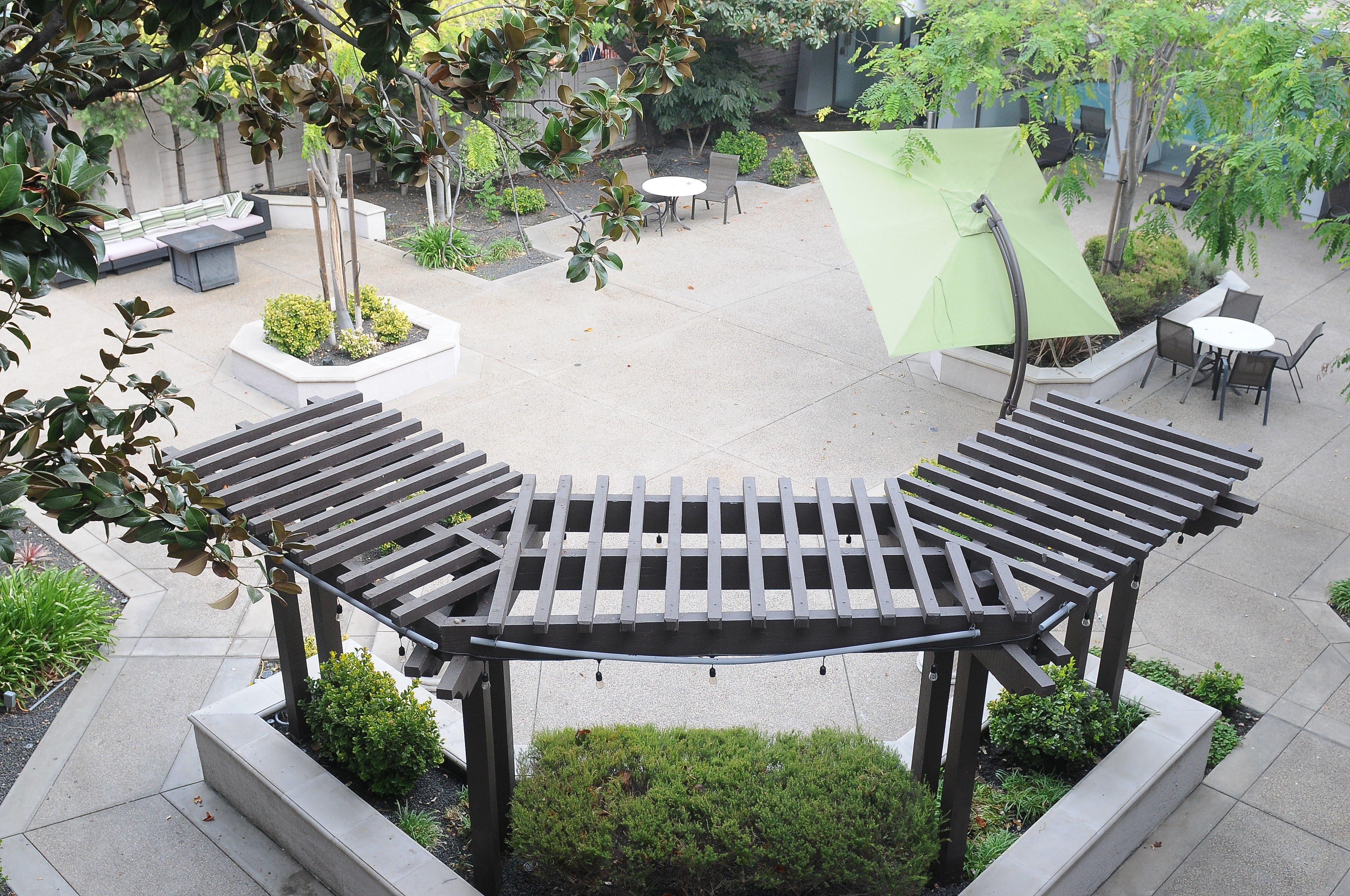 Holiday Inn Dublin - Pleasanton By Ihg Exterior photo