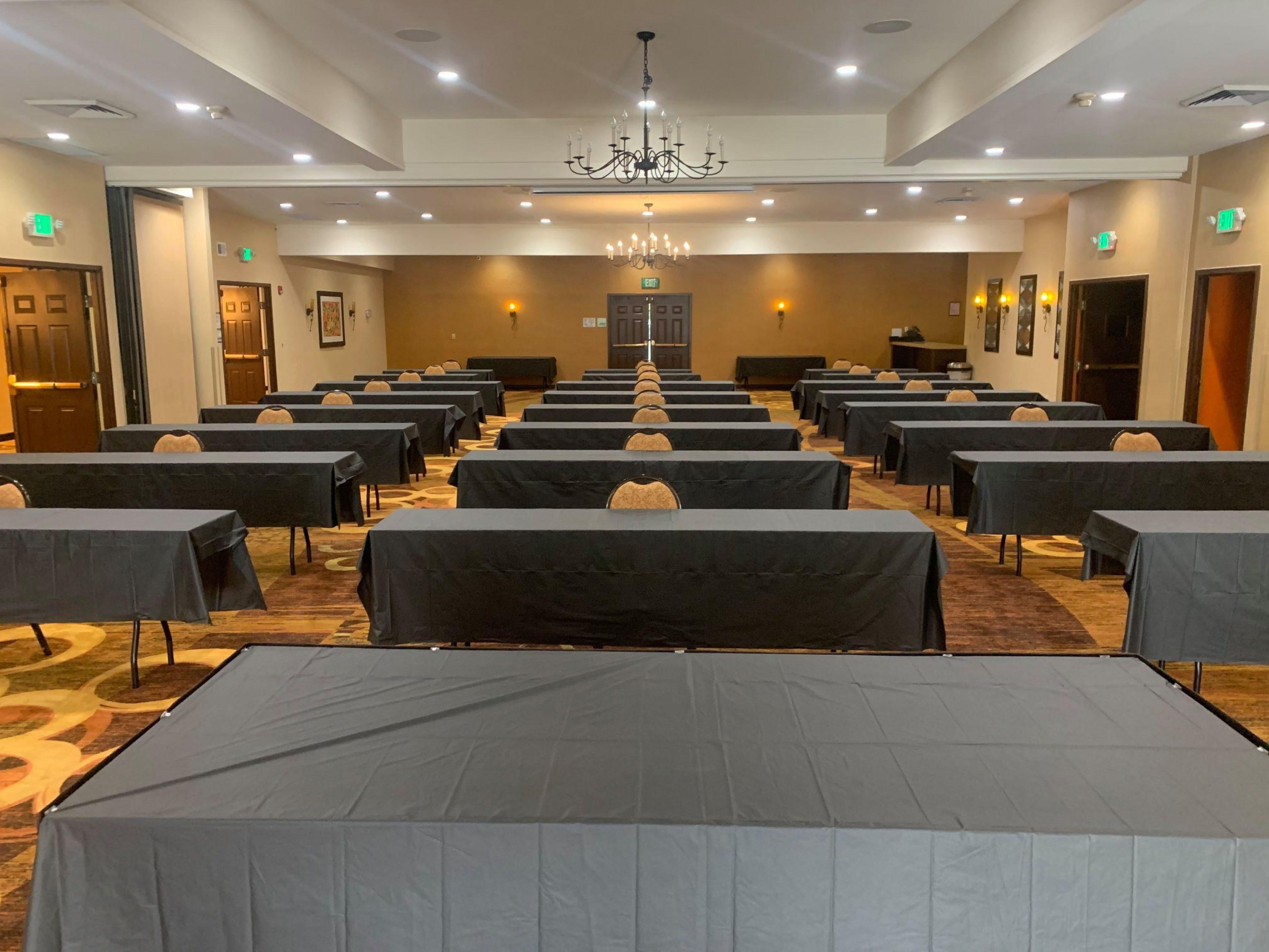 Holiday Inn Dublin - Pleasanton By Ihg Exterior photo