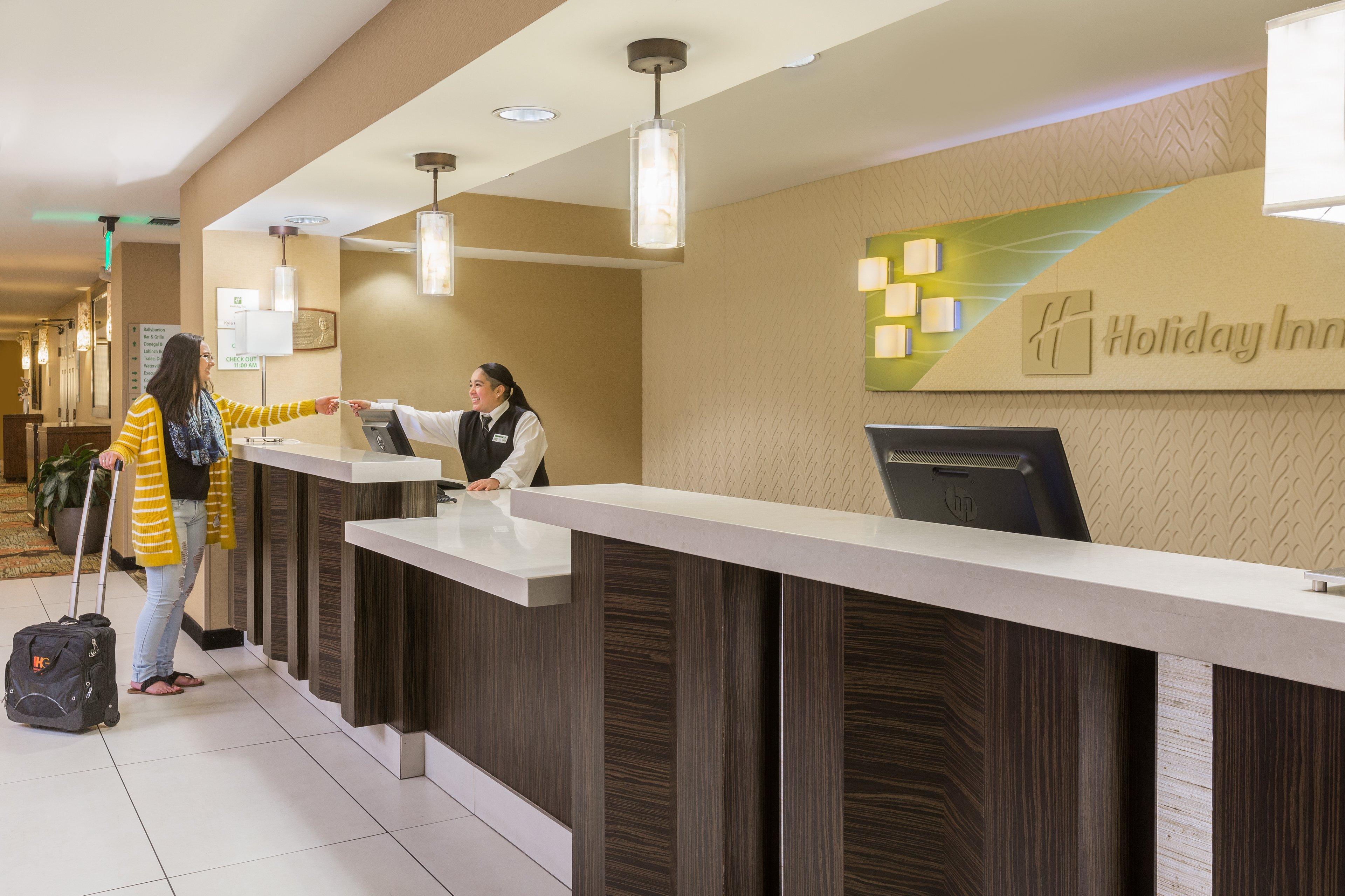 Holiday Inn Dublin - Pleasanton By Ihg Exterior photo